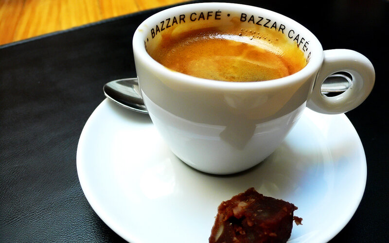Espresso with chocolate cake