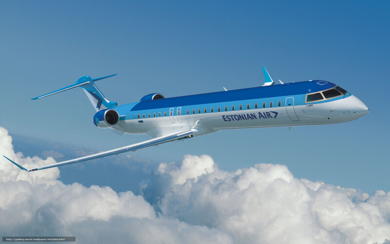 Estonian Air jet in flight