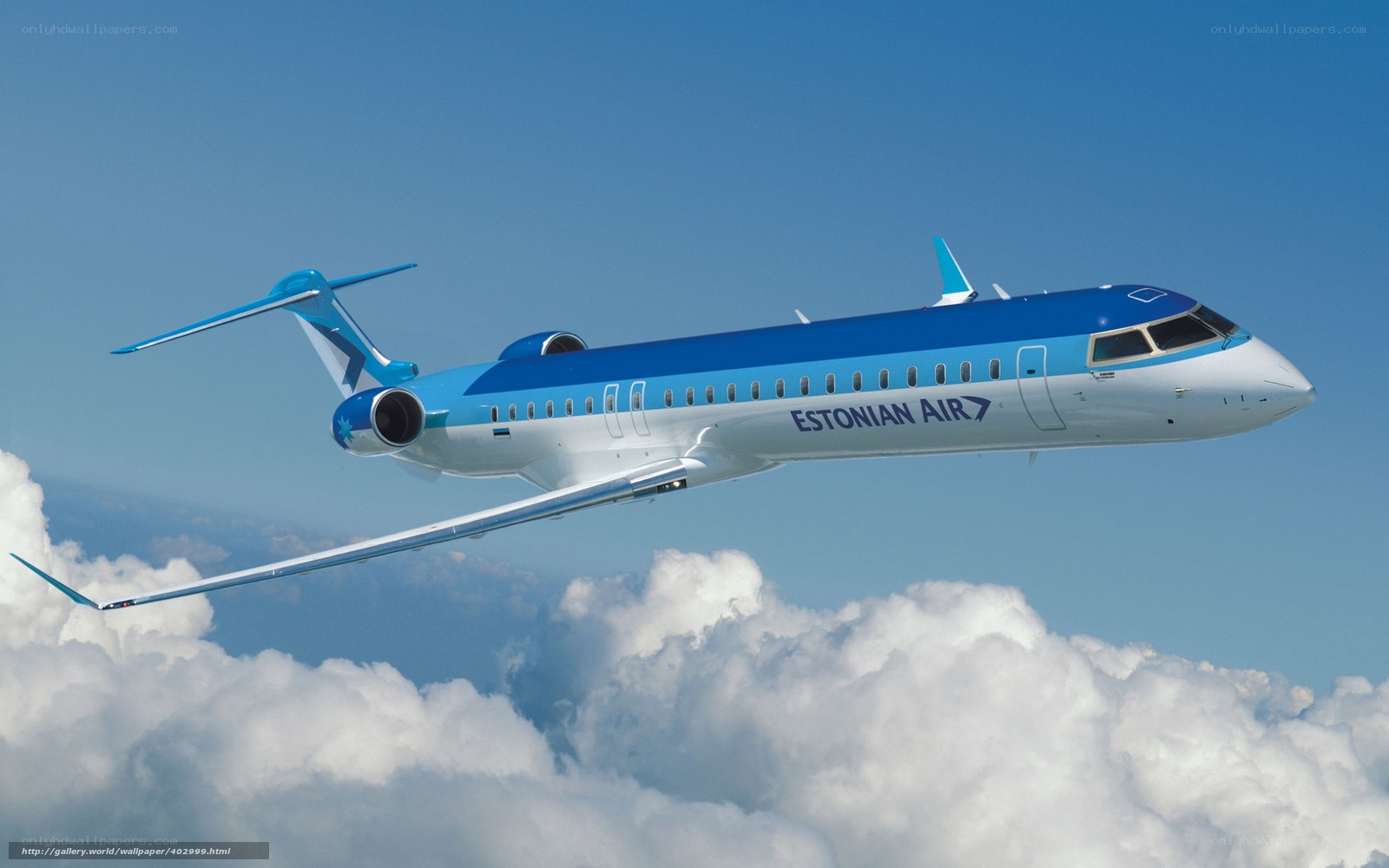 Estonian Air jet in flight