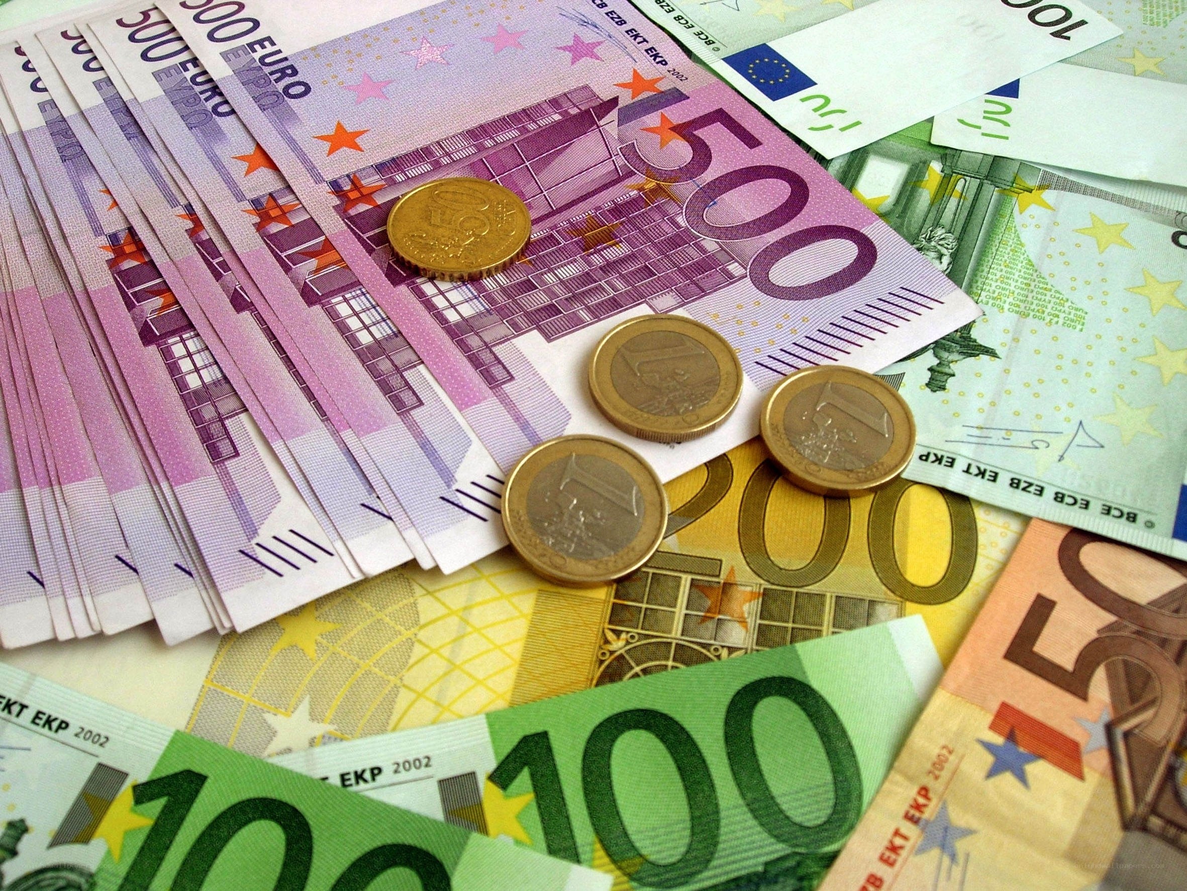 Euro banknotes and coins