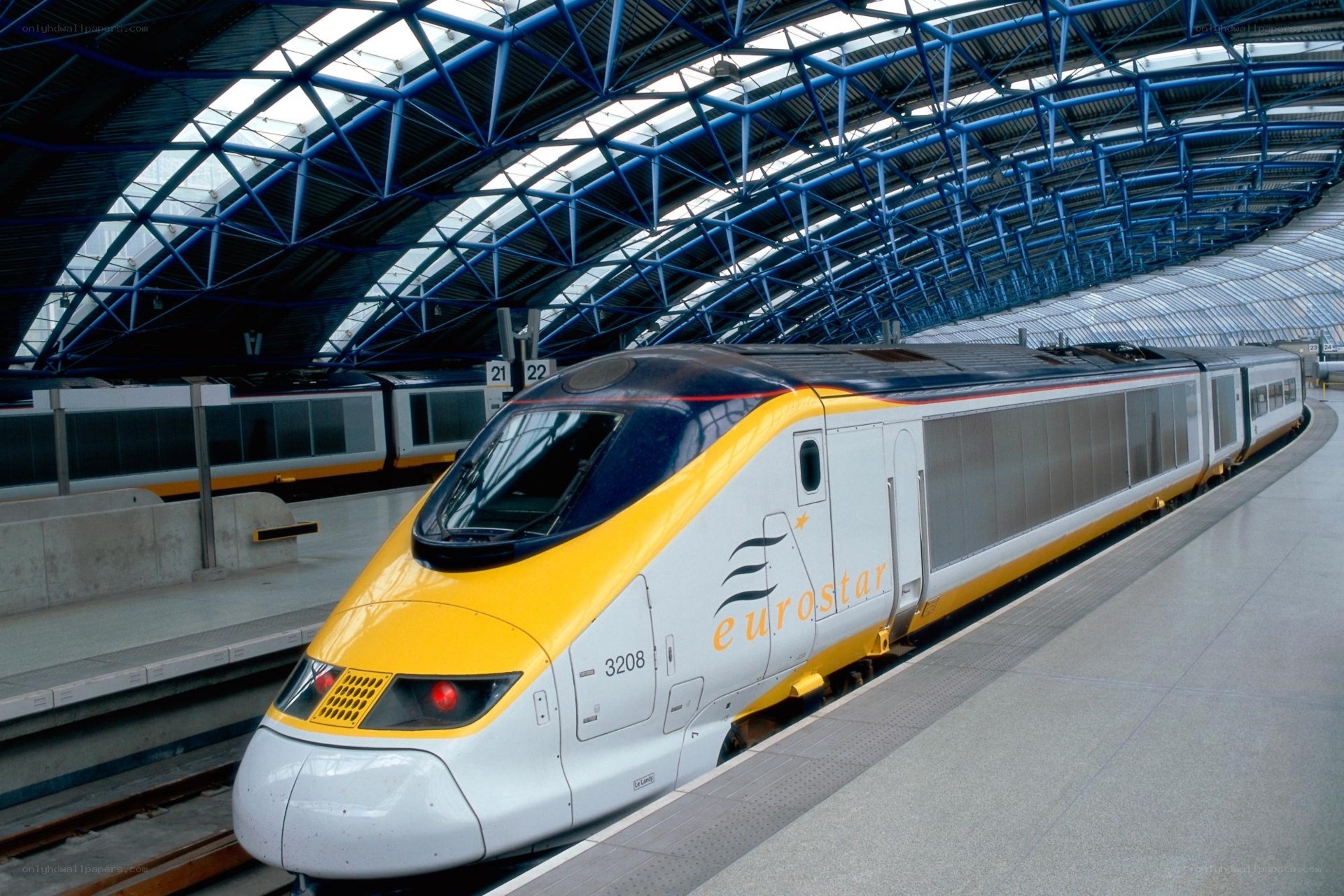 Eurostar train at station