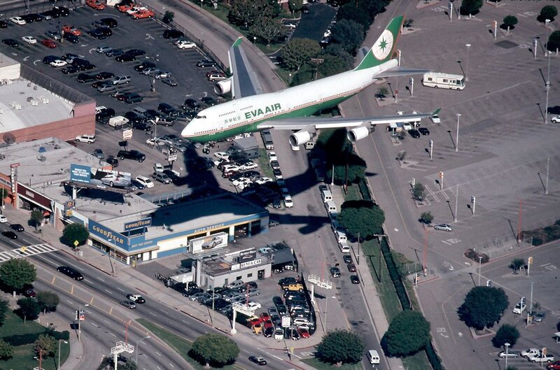 EVA Air Boeing 747