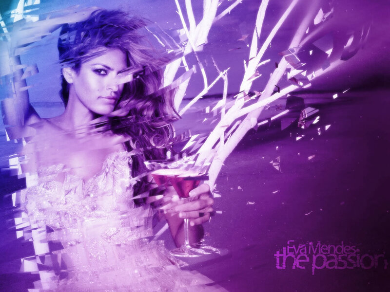 Eva Mendes holding a cocktail