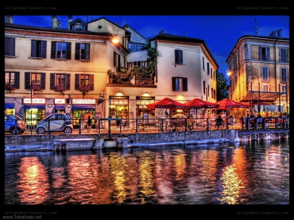 Evening by the canal