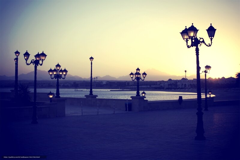 Evening by the waterfront