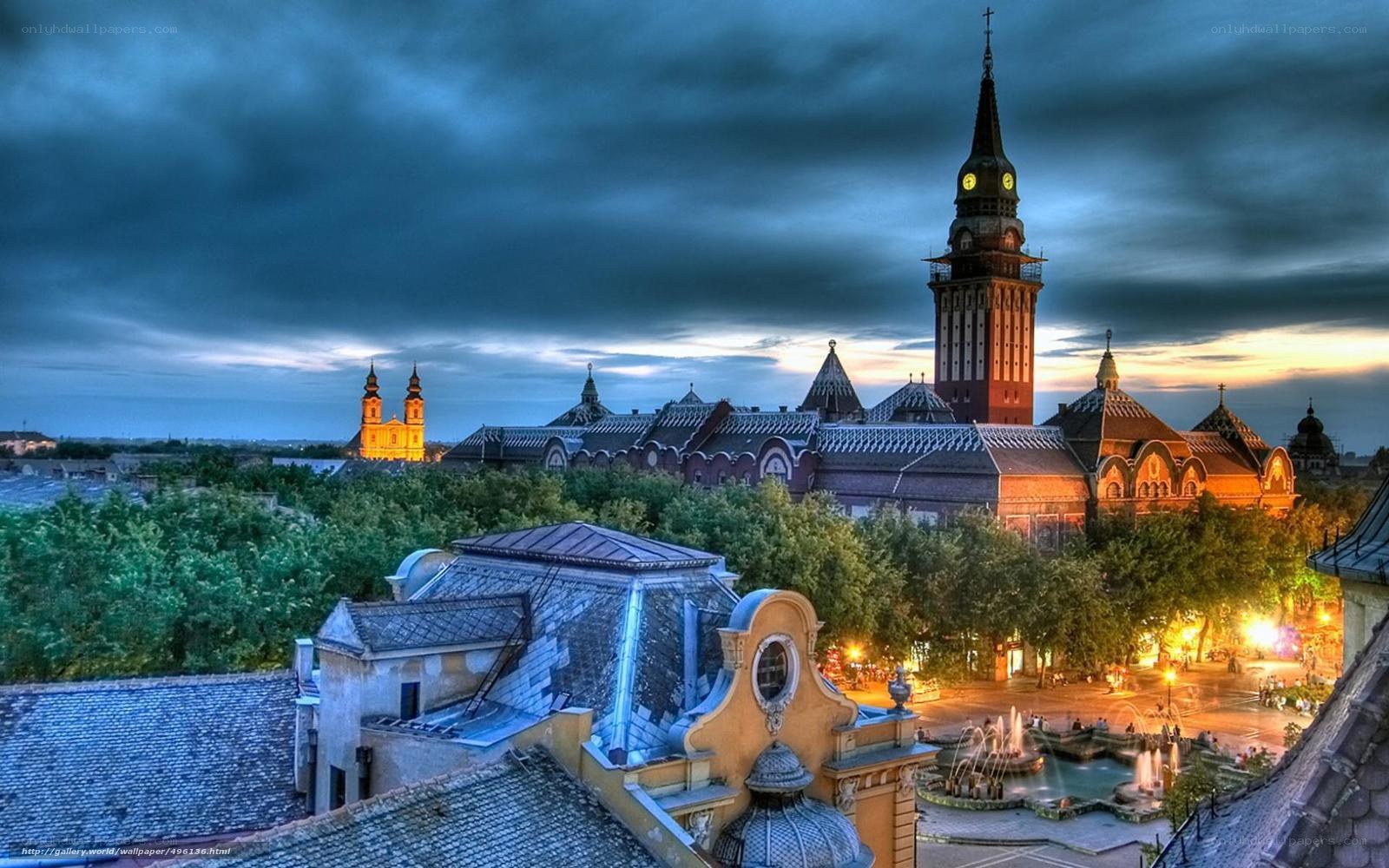 Evening view of market square