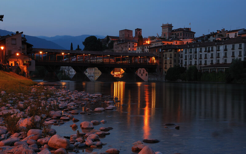 Evening view of Ponte Vecchio