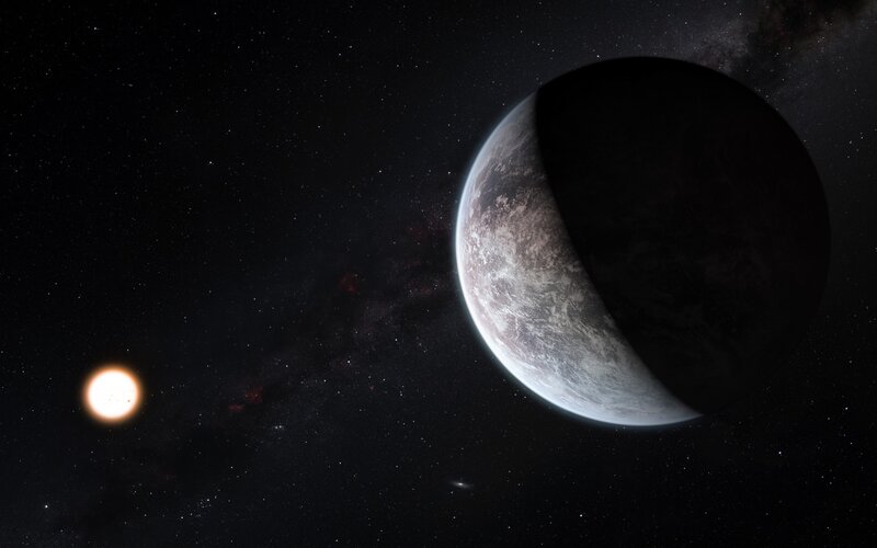 Exoplanet orbiting a star