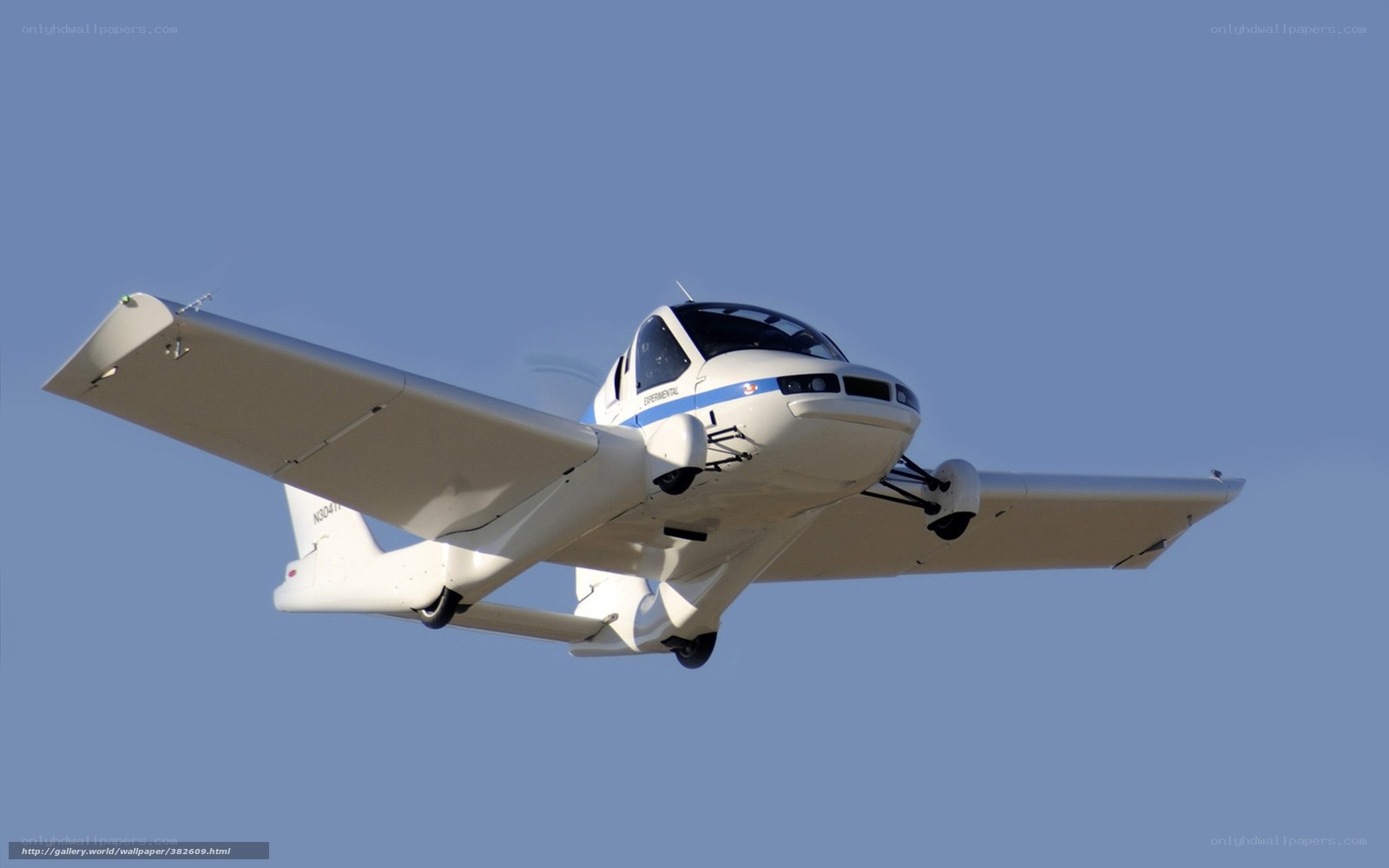 Experimental aircraft in flight