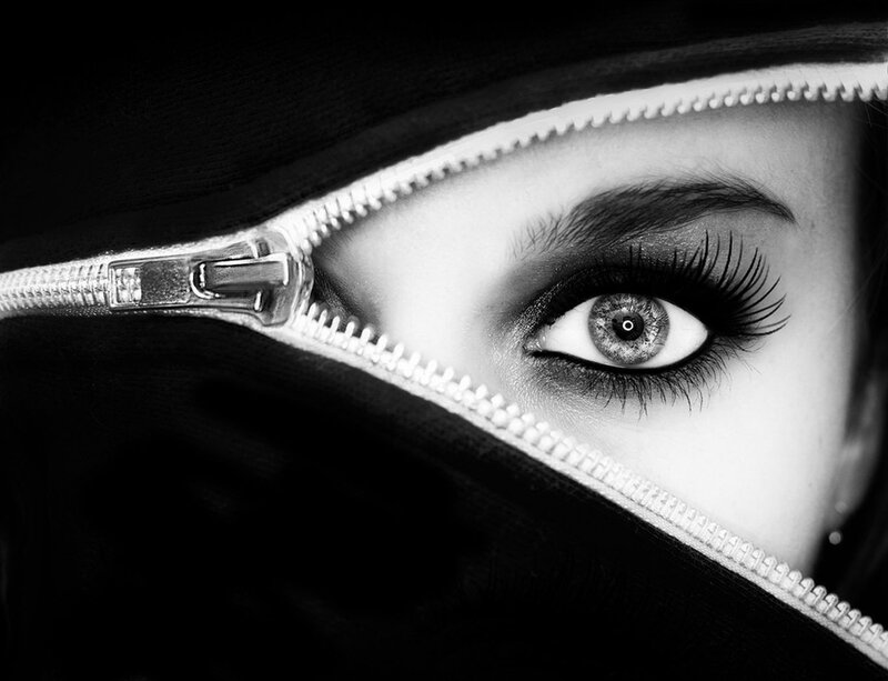 eye behind a zipper