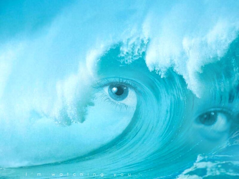 Eye in Wave
