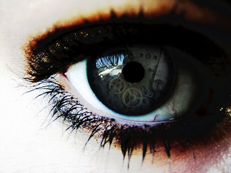 eye with clockwork iris