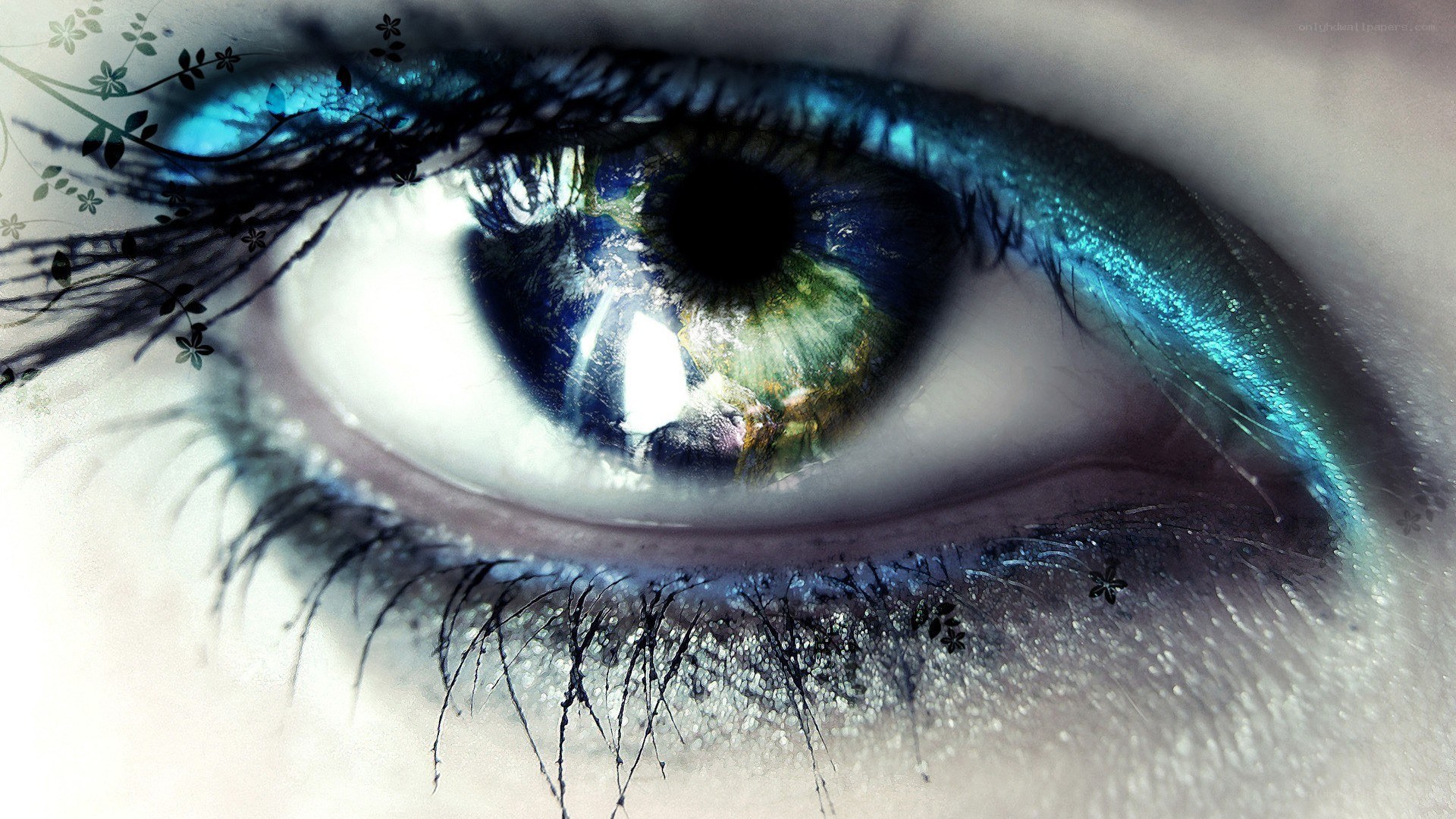 eye with earth reflection