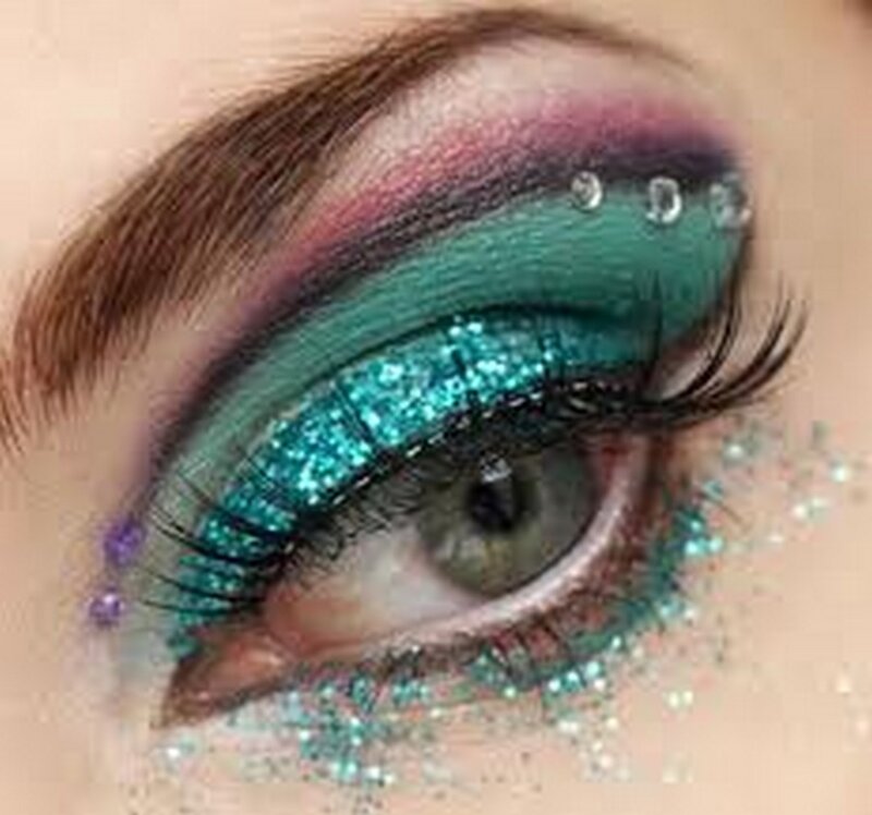 Eye with Glitter Makeup