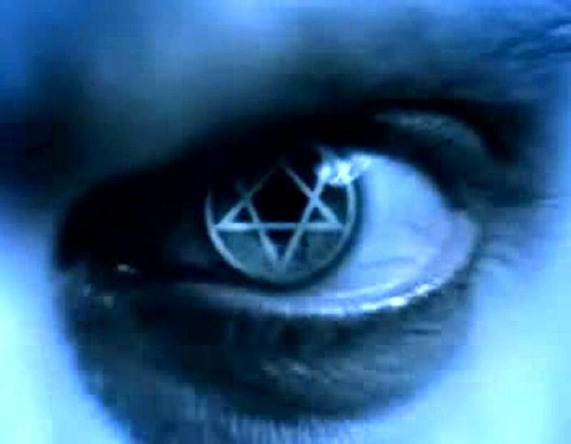 eye with pentagram symbol