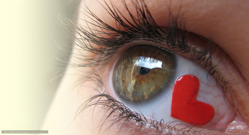 eye with red heart