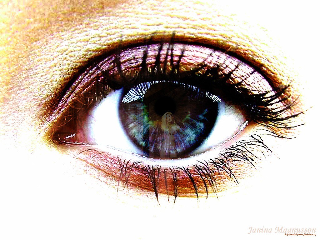 eye with reflection of person