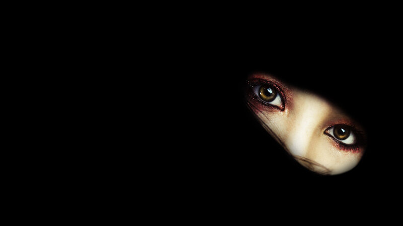 eyes in the dark