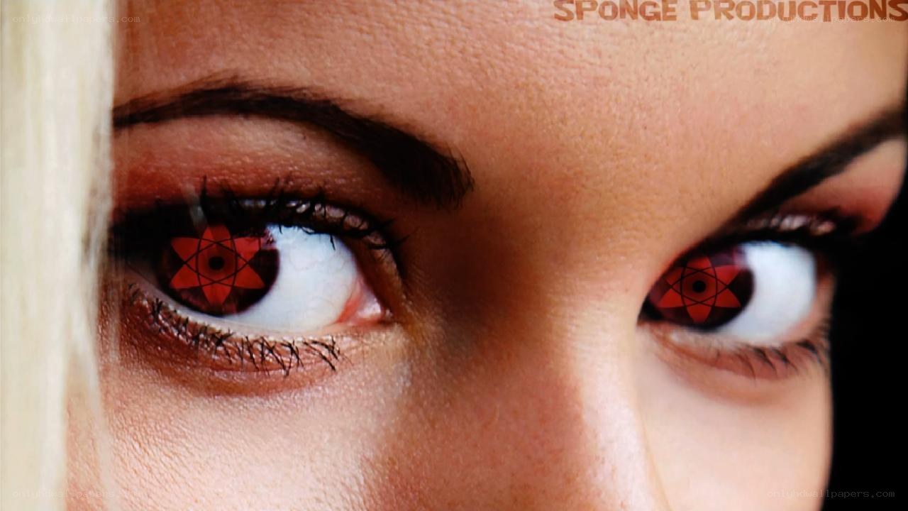 eyes with red design