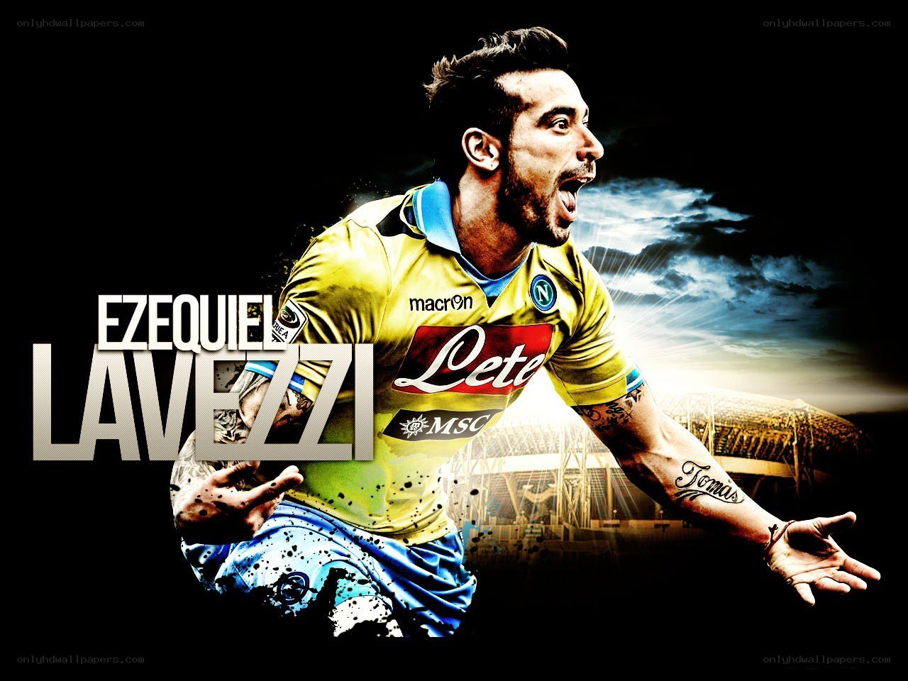 Ezequiel Lavezzi celebrates