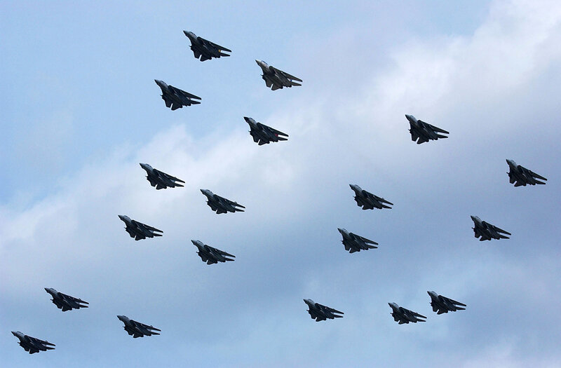 F-14 Tomcat formation flight