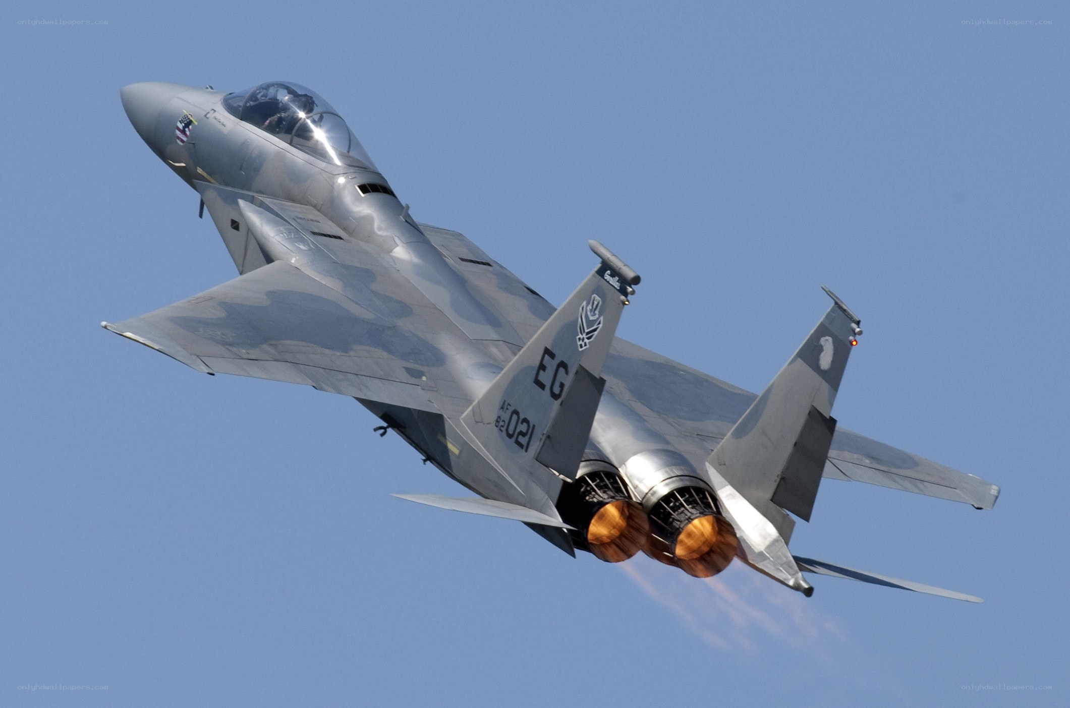 F-15 fighter jet in flight