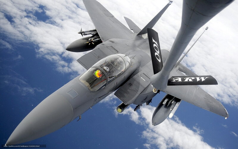 F-15 fighter jet in flight