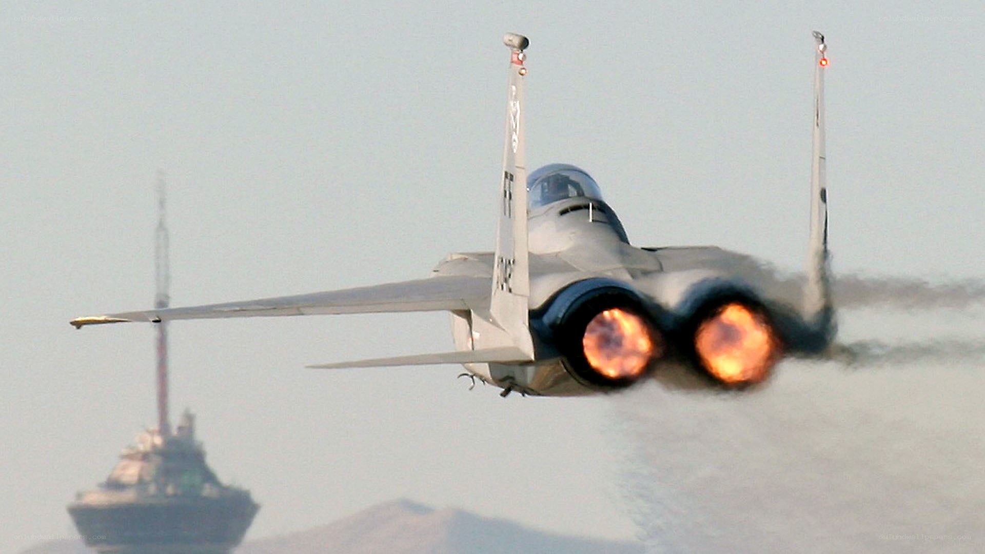 F-15 fighter jet in flight