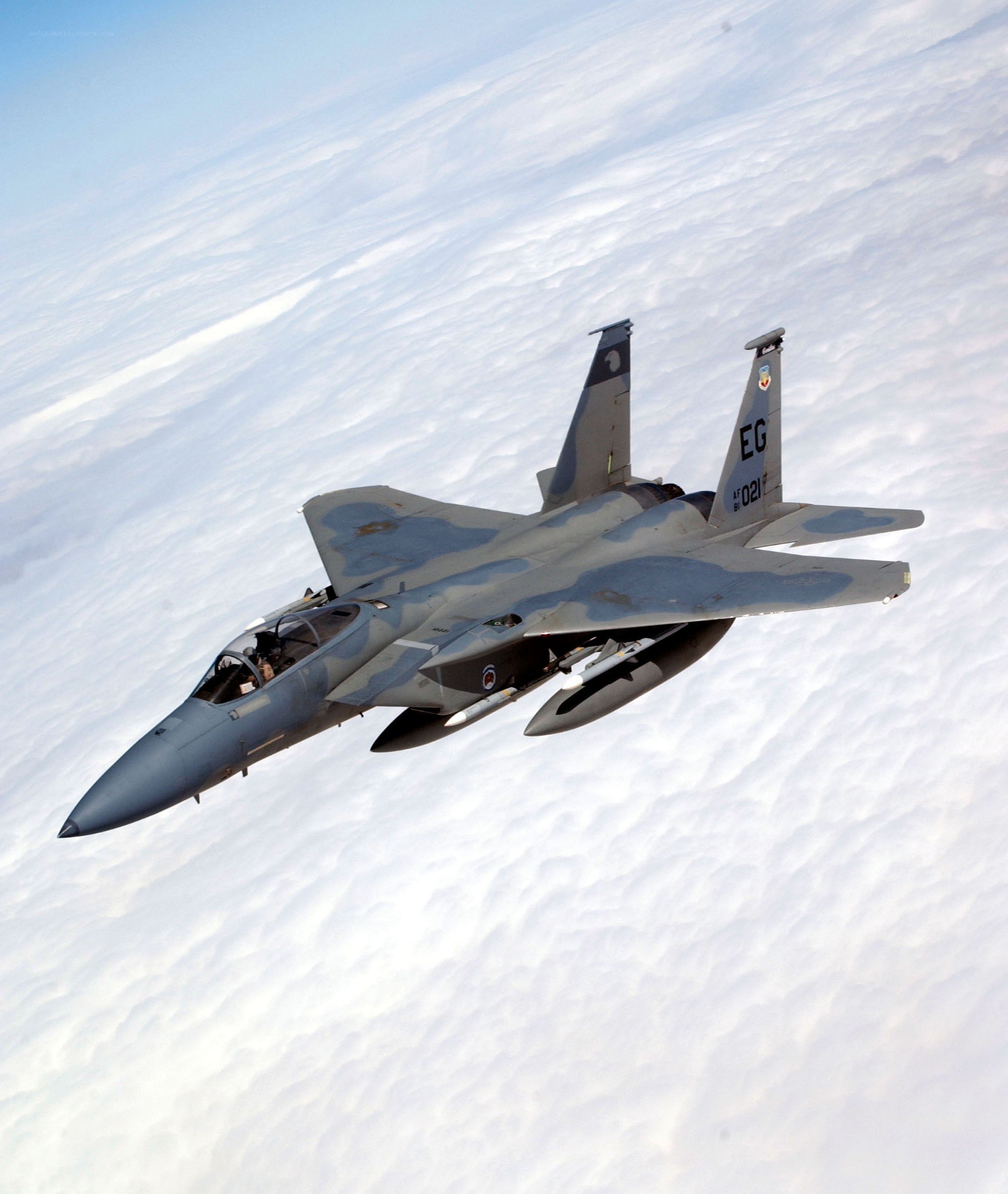F-15 fighter jet in flight