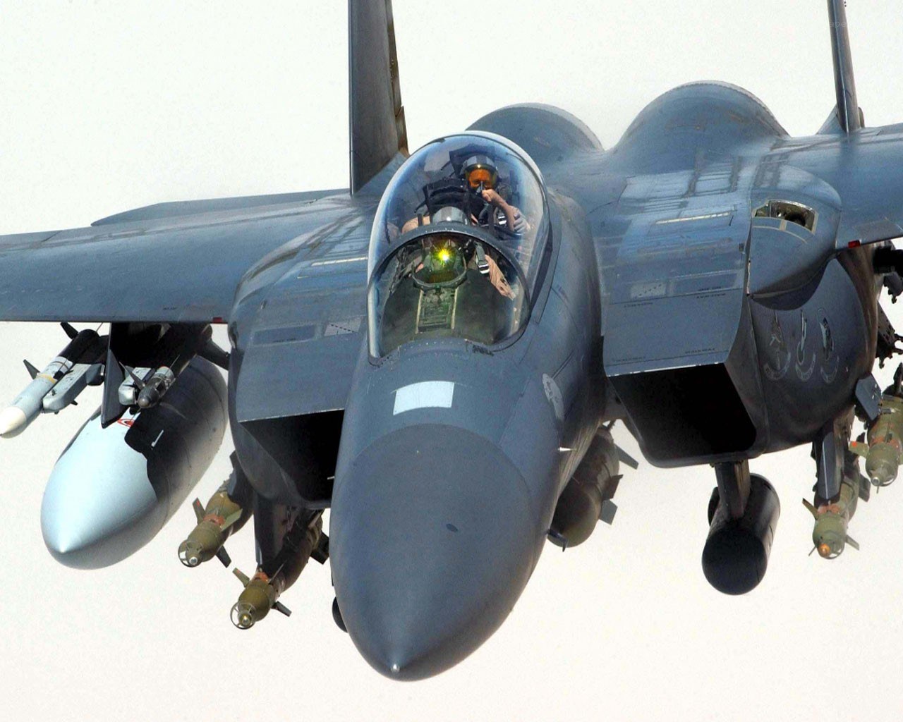 F-15 fighter jet in flight