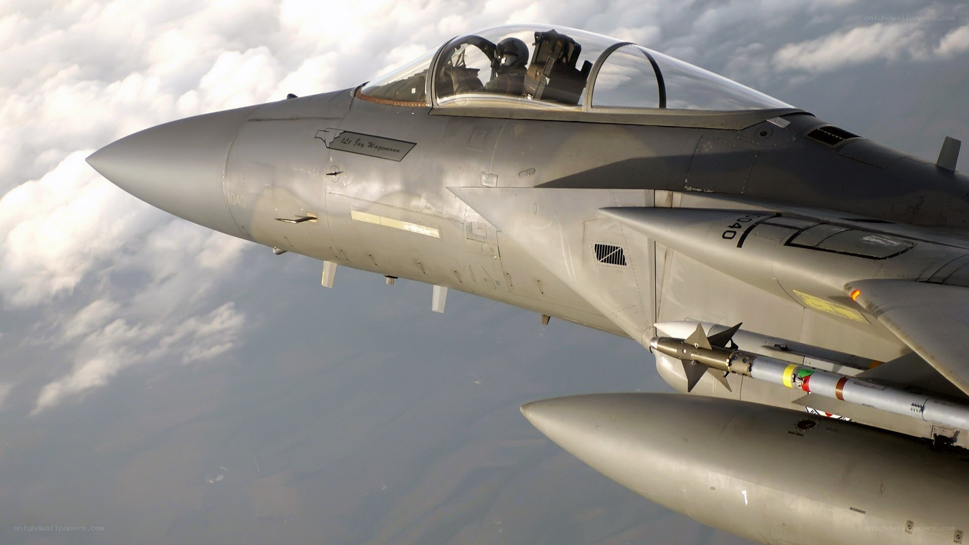 F-15 fighter jet in flight