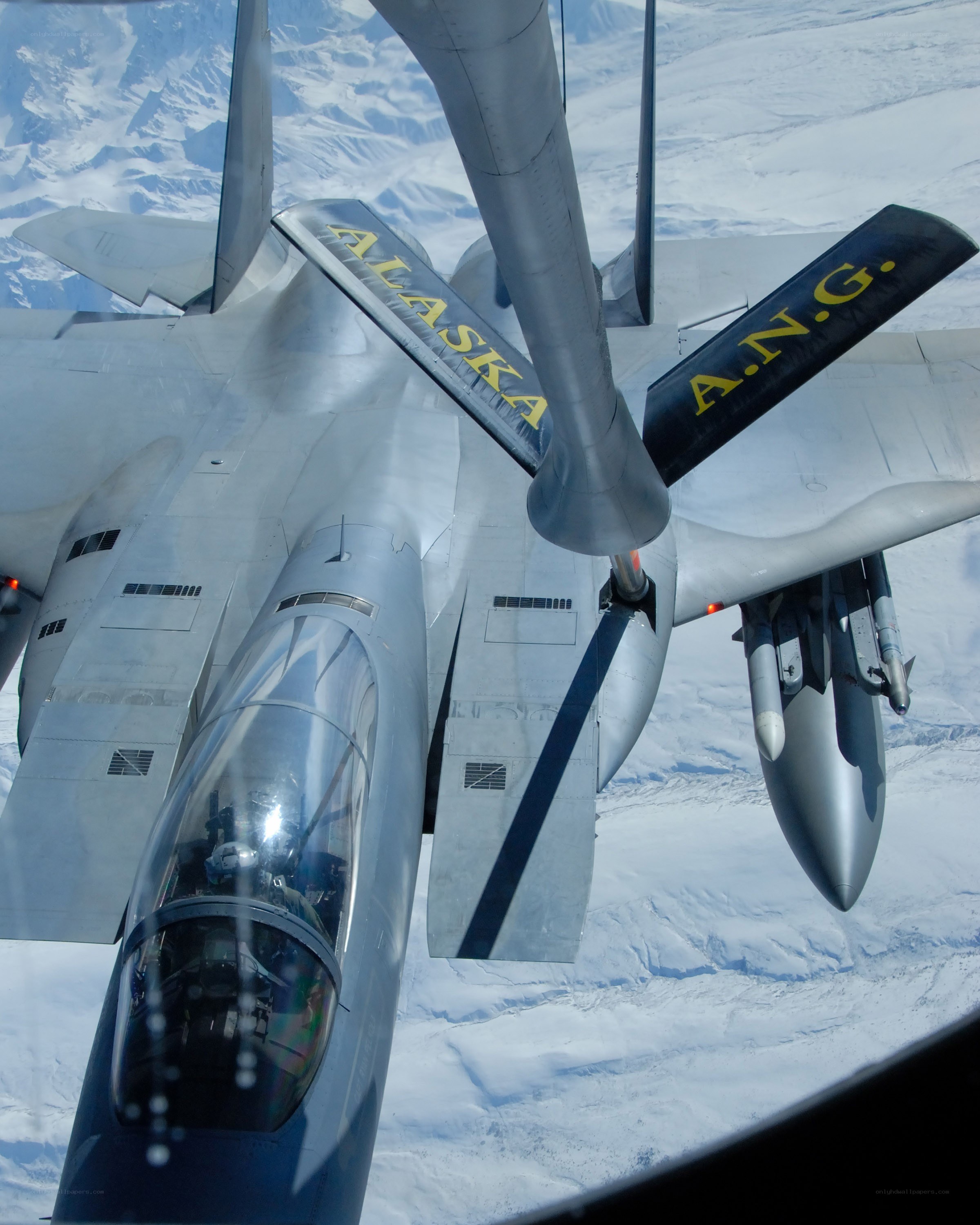 F-15 fighter jet refueling