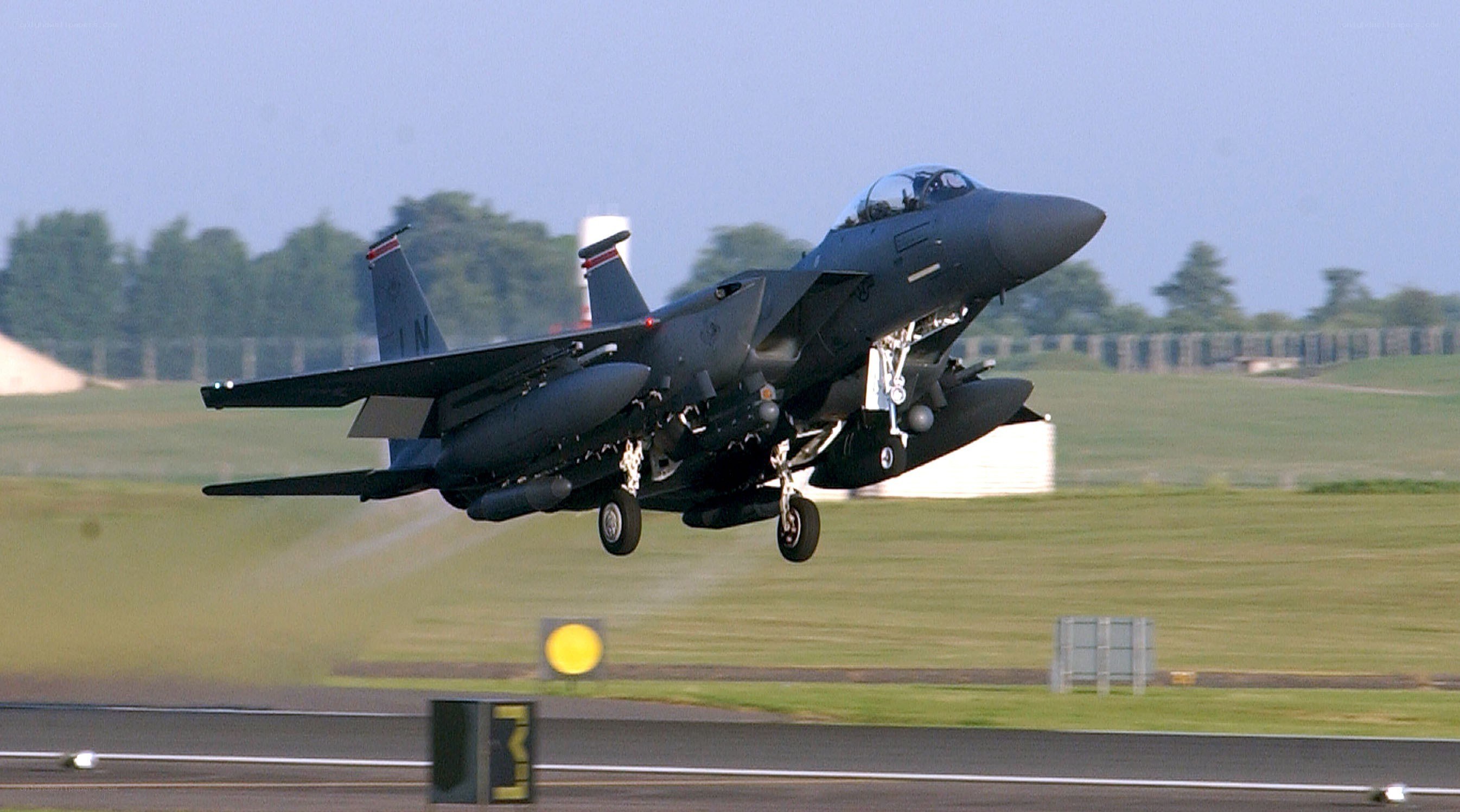 F-15 fighter jet taking off