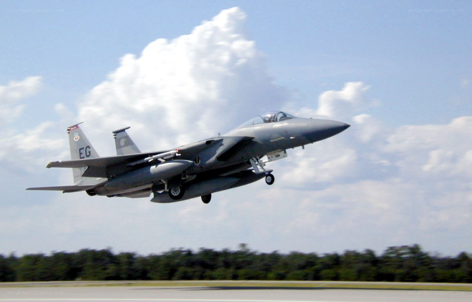 F-15 fighter jet taking off