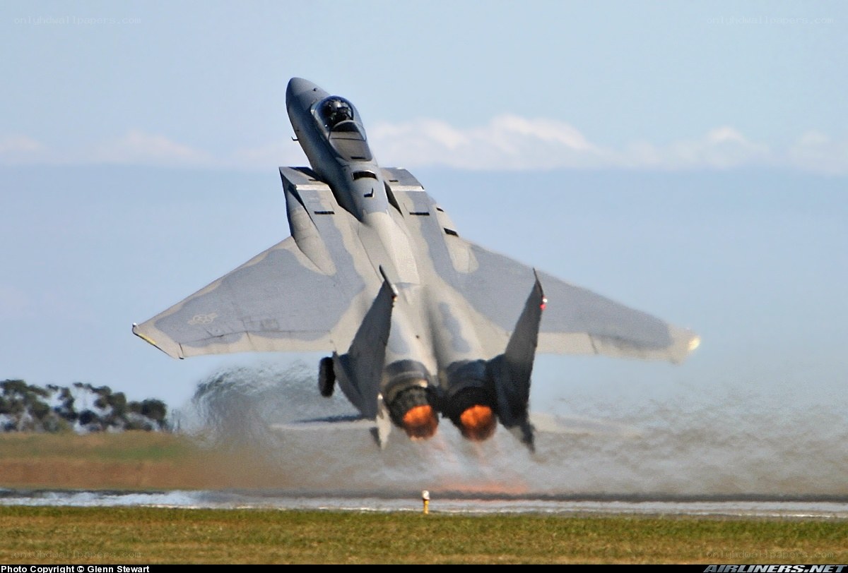 F-15 fighter jet taking off