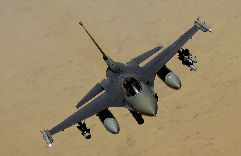 F-16 Fighter Jet — Gray, Aerial, Photograph, Missiles, Wings
