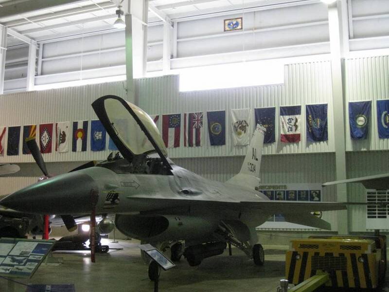F-16 Fighter Jet — Gray, Neutral, Photograph