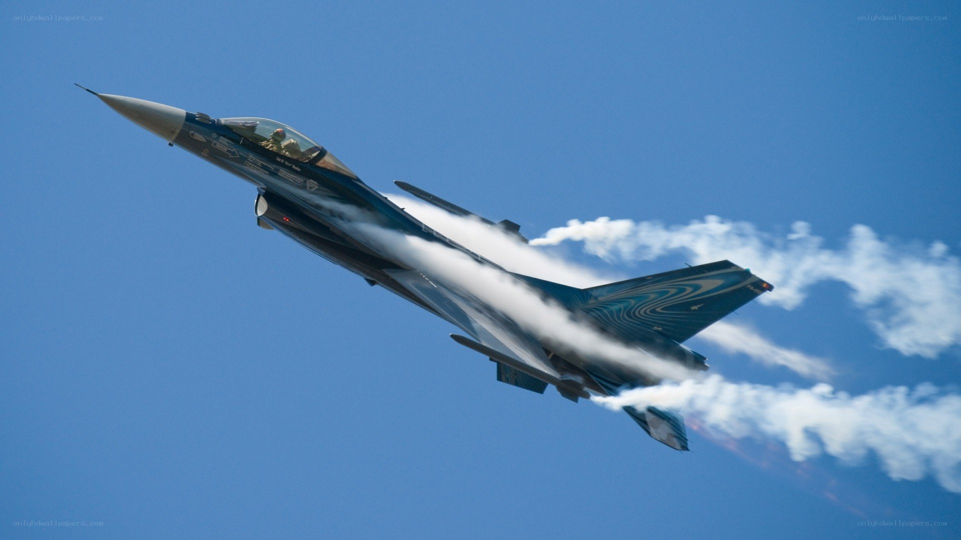 F-16 fighter jet in flight