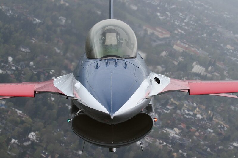 F-16 fighter jet in flight