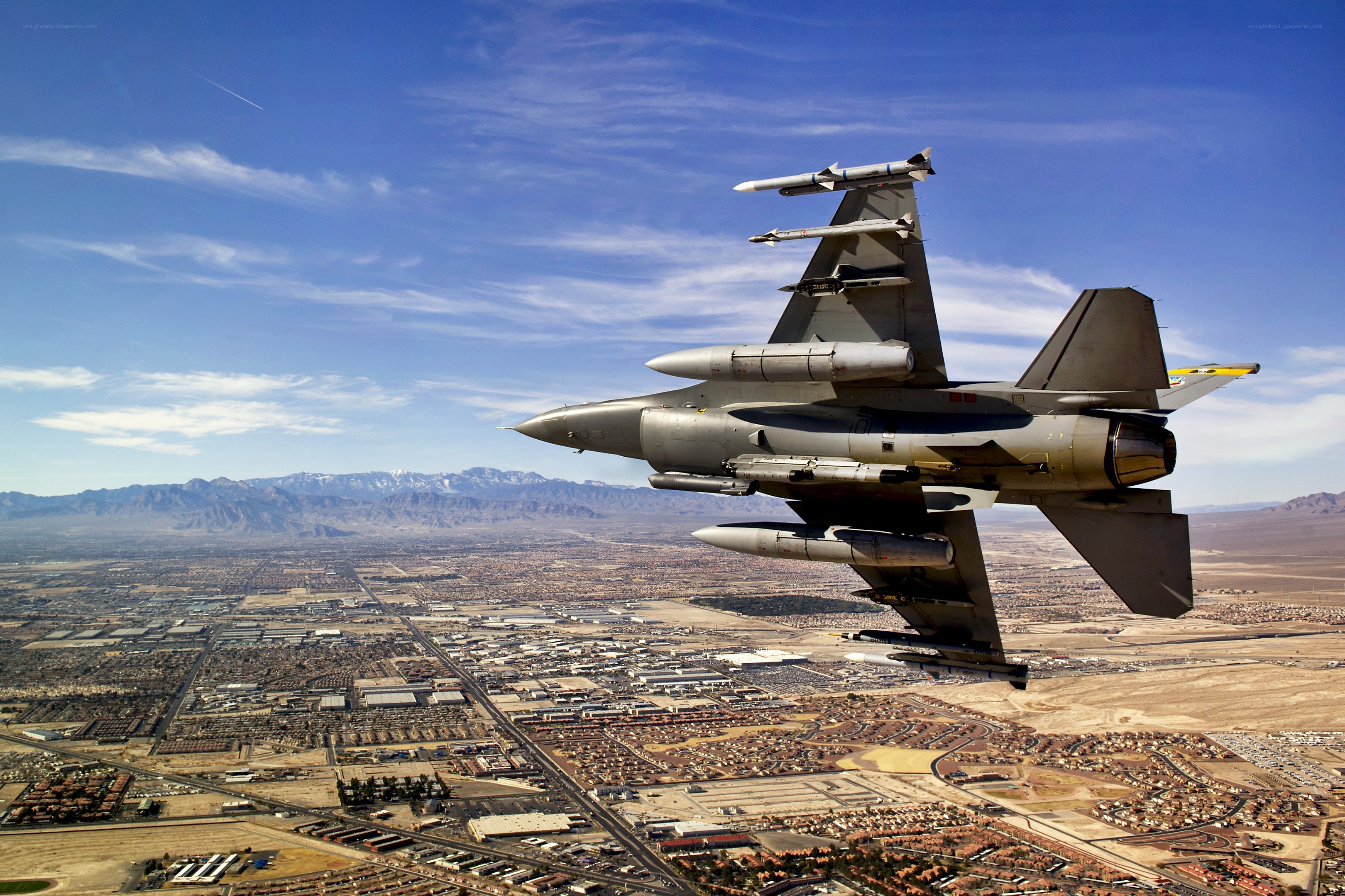 F-16 fighter jet in flight