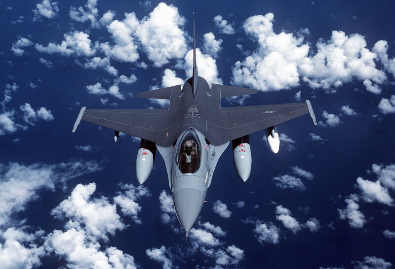 F-16 fighter jet in flight