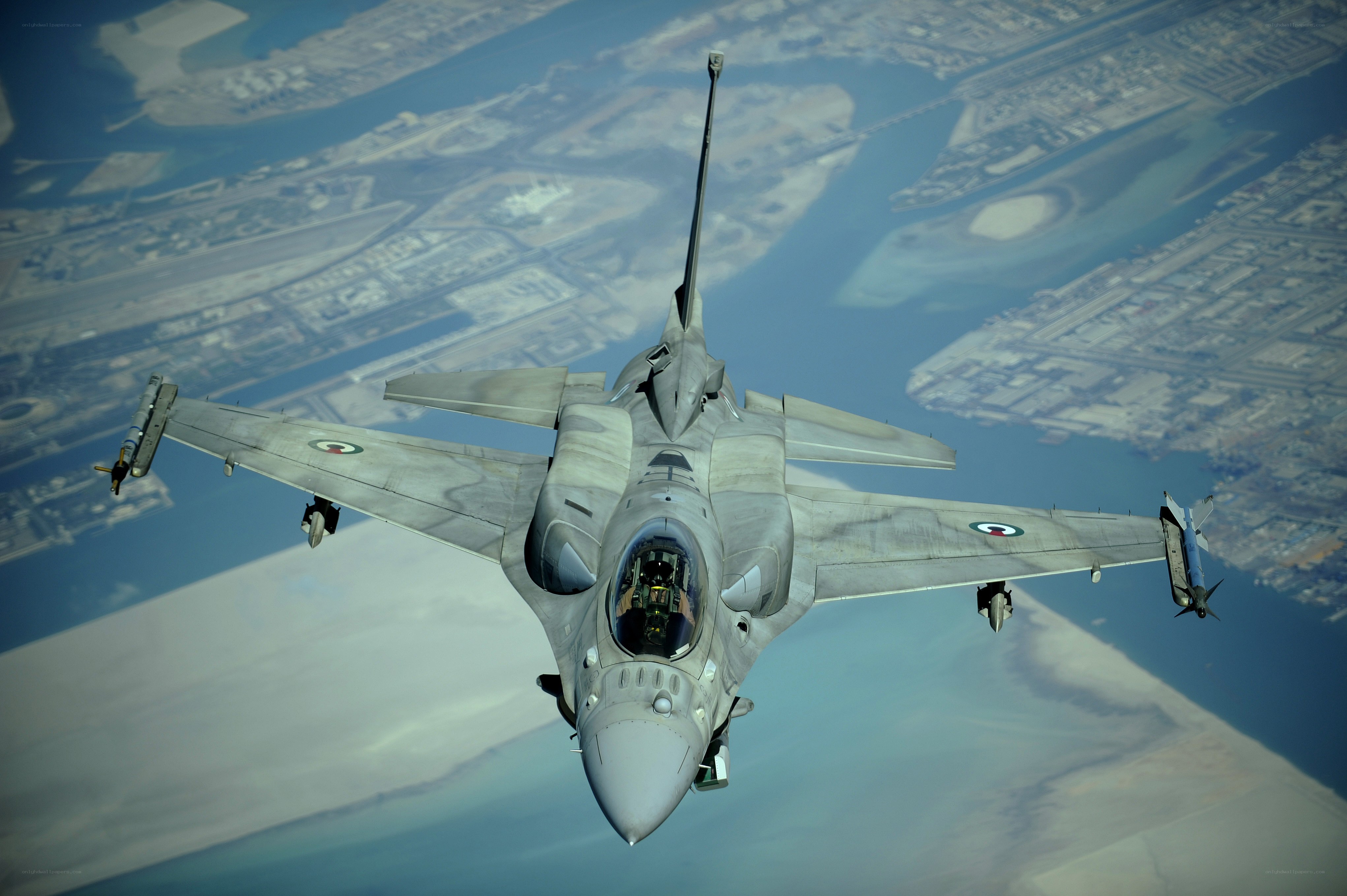 F-16 fighter jet in flight
