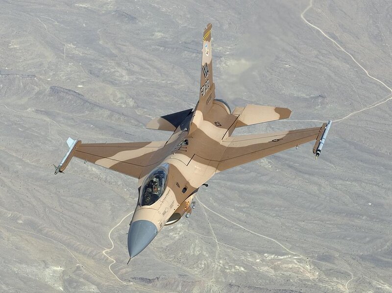 F-16 fighter jet in flight