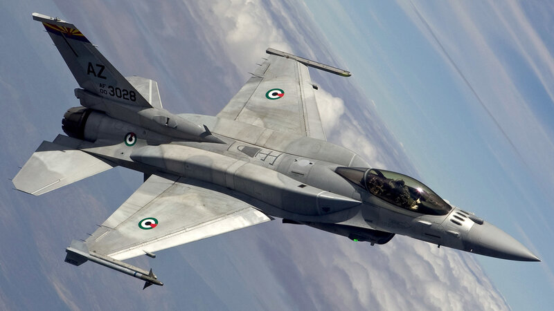 F-16 fighter jet in flight