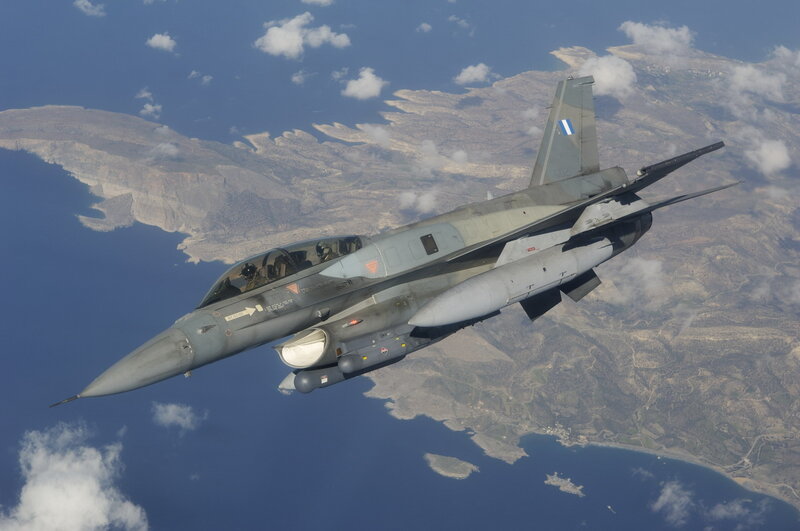 F-16 fighter jet in flight
