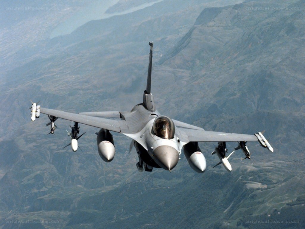 F-16 fighter jet in flight