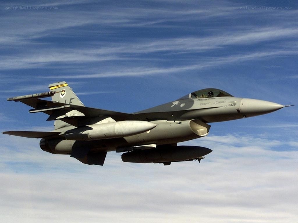 F-16 fighter jet in flight