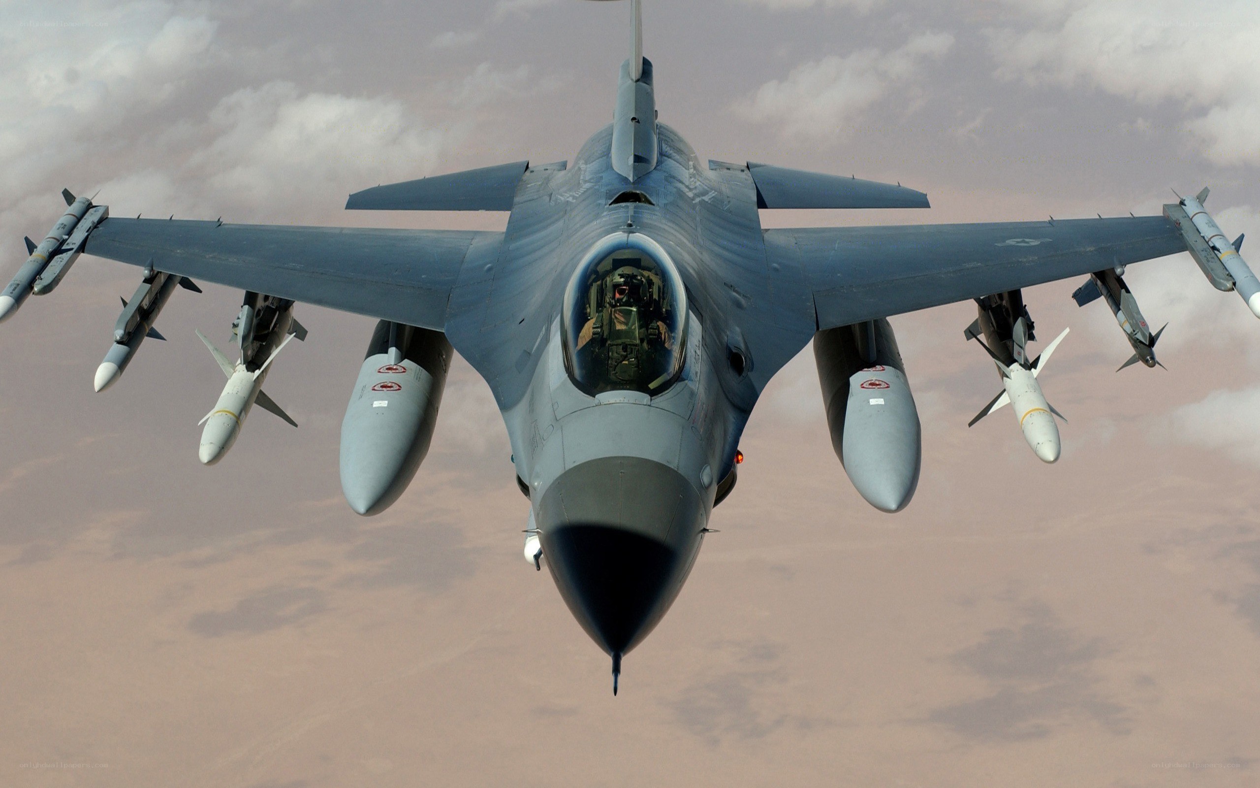 F-16 fighter jet in flight