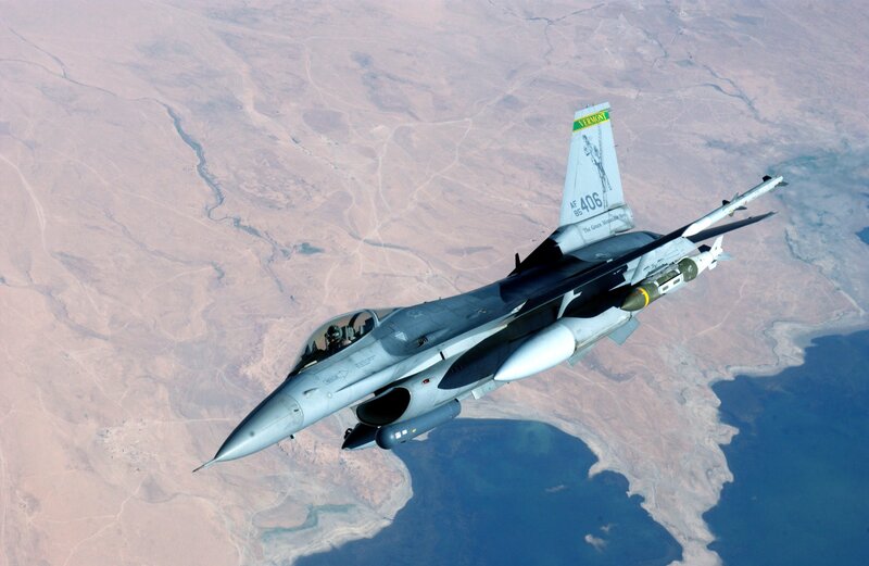 F-16 fighter jet in flight
