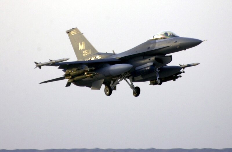 F-16 fighter jet in flight